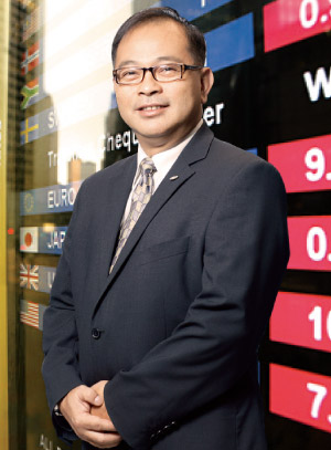 Fenton Seeto 助理分行經理