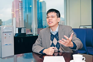 理大工商管理學院財務學碩士（投資管理）課程及企業金融學碩士課程副總監吳志昌博士表示，金融海嘯、歐債危機後雖然上市集資活動減少，但行業對風險管理、監管人才需求則有所增加。