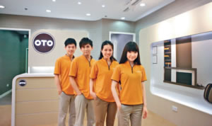 OTO安排新入行的同事與不同區域的同事拍檔,吸收不同的銷售經驗及服務態度。