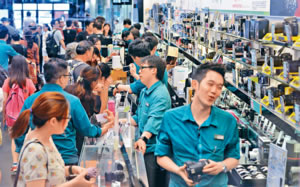 零售業不再限於「見貨賣貨」，店長須為採購及貨存管理等方面，向公司提供意見。