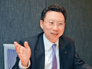 信興集團人力資源統籌處總經理黎鴻新
