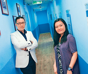 Edgar(左)和Katrina認為,修讀心理學能幫助了解自己和他人,有助建立人際關係。