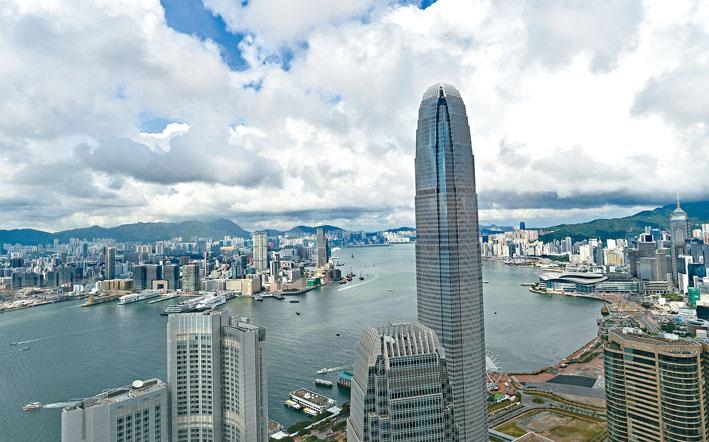外匯基金上半年投資收入打破紀錄,高達一千二百六十五億元。
