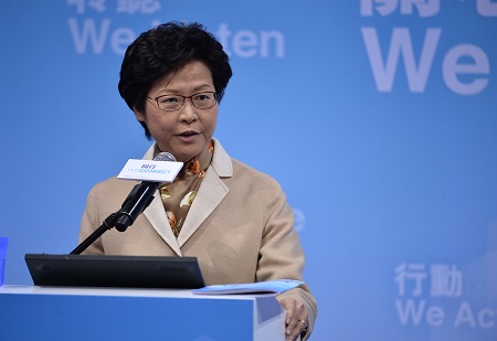 政府公布教育新資源其中一項措施,向修讀合資格全日制自資學士學位課程學生,提供每年三萬元免入息審查資助。