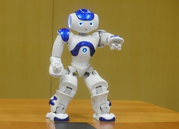 Chatbot（聊天機械人）其實是一種能夠使用自然語言與使用者進行交流的人工智慧資訊系統。