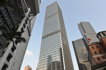 未來ERP的發展方向和趨勢，相信是進一步和電子商貿、客戶關係管理、供應鏈管理等其他企業應用系統進行整合。