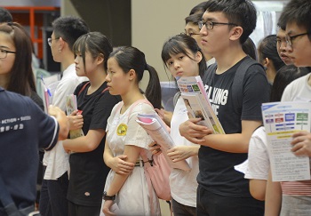 今屆中學文憑試將於7月10日放榜。為陪同畢業生踏入籌劃前路的最後階段,星島新聞集團旗下EDUplus.hk將於7月6日舉行「DSE放榜升學講座」。