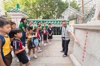 導賞員具備領隊、導遊、教師和親善大使的職責,並肩負傳遞文化、歷史、建築與環境保育等使命。