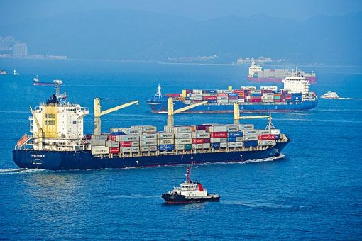 今年七月香港整體出口和進口貨值,分別下跌5.7%和8.7%。