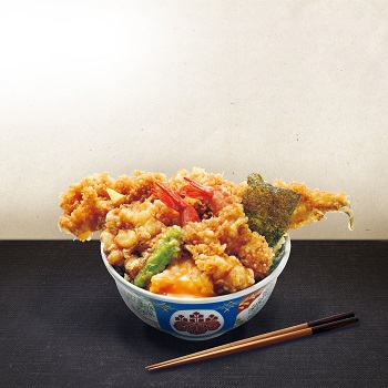 由原材料清洗、調節炸漿厚度、以至怎樣蓋好一碗飯,金子半之助對每個細節都有嚴謹的要求。