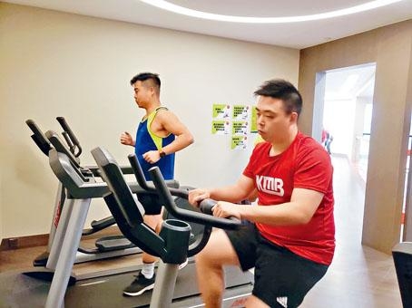 九巴向員工推出「瘦身獎勵計畫」,若果達標可獲一千元現金獎勵。