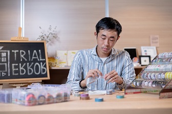 Terrence自2018年初開始,創作不少富本土特色的紙膠帶(Masking Tape)。