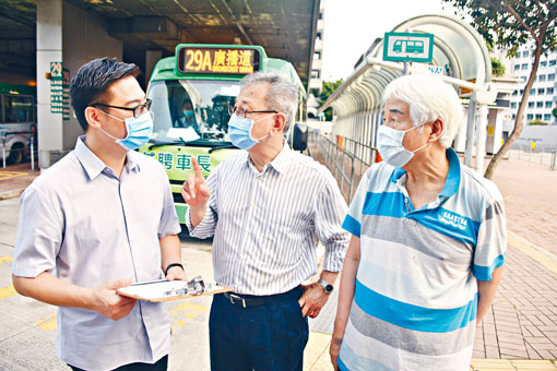 有小巴營辦商指疫情下,九龍部分路線乘客量大減,令生意額下挫。