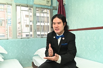 香港旅館業協會創會會長梁大衛指,賓館轉型劏房至少可保證經營者有穩定收入。