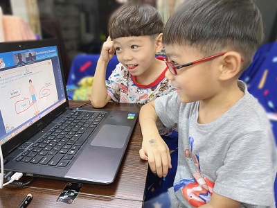 疫情於本港蔓延至今九個月,全港學生只能網上學習,這種學習模式已成為新常態。