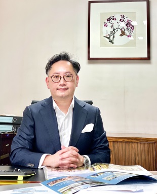 嘉華國際營運總經理(廣州、東莞)楊景輝鼓勵年輕人跳出安舒區,到大灣區發展事業。