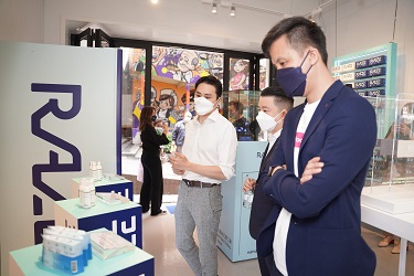 RAZE多次開設限定體驗店,讓市民親身接觸及了解其光觸媒產品。