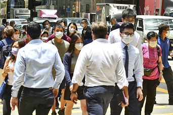 據《2021粵港澳大灣區薪酬及福利調查》,香港大學生的起薪點約為港幣一萬五千元。