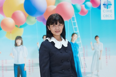 康慧蓮博士表示，學院參加了教育局的先導計劃（pilot scheme），開辦護理學榮譽學士（應用學位學額）課程，每年提供一百二十個學額，為全港四個教育局認可的應用學位課程之一。