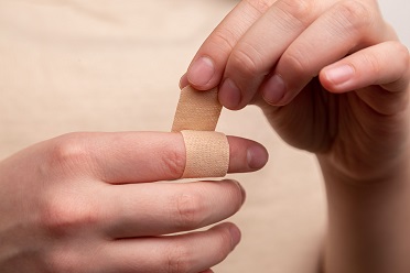 根據勞工處的資料,每年有數萬宗僱員賠償糾紛、而處理僱員賠償糾紛的時間也很冗長令僱員、僱主和其他參與的人員十分疲憊。