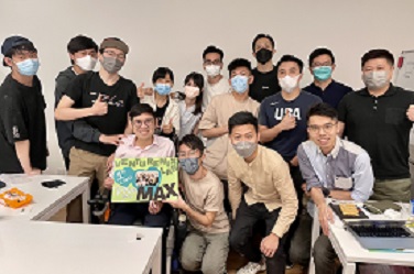 為解決業界缺少人才的問題,Venturenix舉辦Bootcamp,利用十四至十六個星期,讓學生裝備所需用的技能,有助他們更容易找工作。