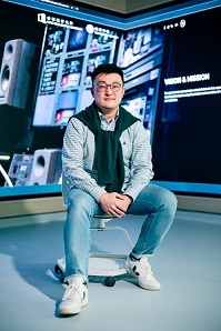 香港浸會大學傳理學院傳理學文學碩士課程主任互動媒體系研究助理教授黃磊博士