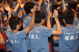 上莊不只是跟同校學生交流,各成員還可以與校友、其他大專院校的學會、業界人士以及商業機構建立聯繫。