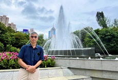 劉惠寧是本港兩棲及爬蟲類動物專家,醉心研究動物行為和習性。