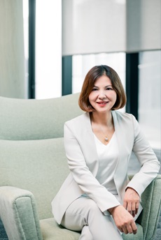 保誠保險區域經理陳靜(Apple)表示,Quiny團隊菁英雲集,皆務實低調,且樂於提攜新人,互助互愛的團隊文化有助新人順利起步,慢慢建立信心。