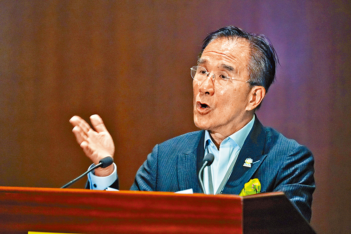 田北辰形容零售業界處於前所未有的「冰河期」,要求政府寬免商舖未來兩年差餉。