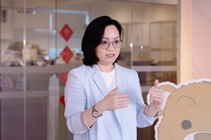 課程主任周嘉明教授指,課程不但結合專科專教的特色,學生在各個專科的學習中,均由具有相關領域豐富臨床經驗的老師指導。