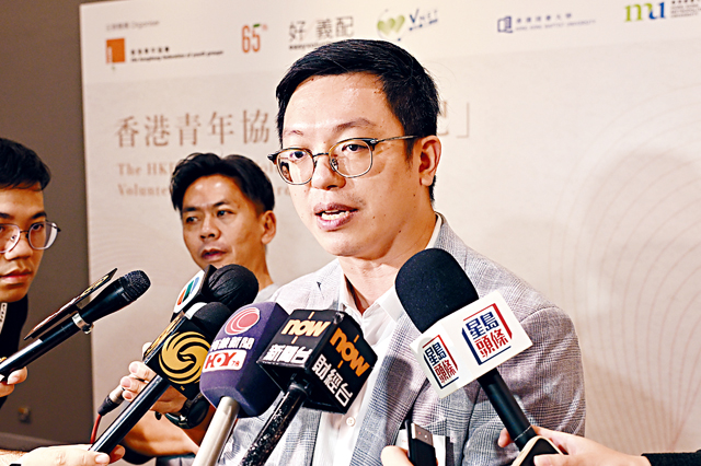 何啟明強調，並不會「一刀切」暫停或重啟輸入外勞計劃。