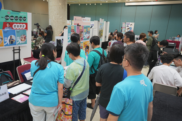 《JobMarket》將於2月3日屯門大會堂一樓展覽廳舉行招聘展，萬勿錯過。
